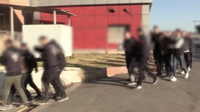Gaziantep merkezli dolandırıcılık operasyonunda gözaltına alınan 19 şüpheliden 11’i tutuklandı