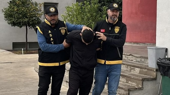 ADANA’DA SOSYAL MEDYA HESABINDAN POLİSLERE HAKARET EDEN ZANLI TUTUKLANDI