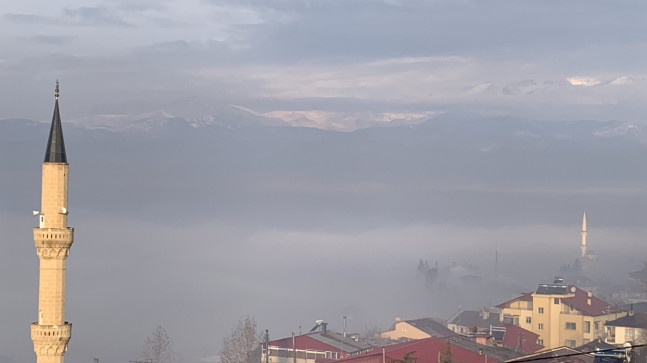 Adana Aladağ’da sis etkili oldu