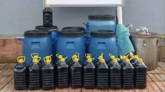 Mersin’de 420 litre sahte içki ele geçirildi