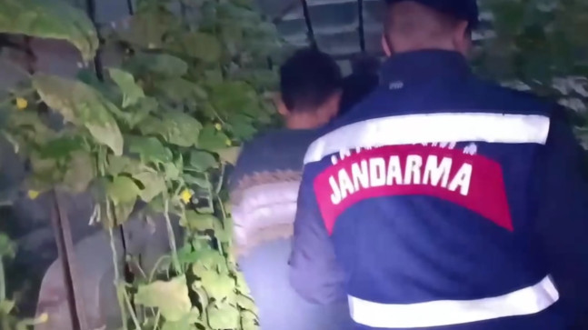 Mersin’de kaçakçılık ve uyuşturucu operasyonunda 4 zanlı yakalandı