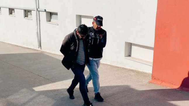 Adana’da evinde uyuşturucu ele geçirilen zanlı tutuklandı