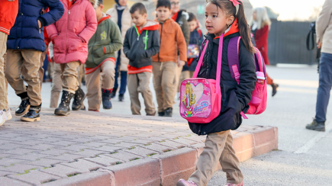 Okullarda yarıyıl tatili sonrası ilk ders zili çaldı