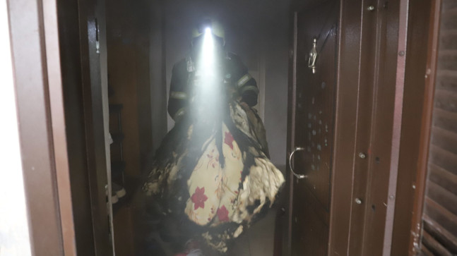 Mersin’de evde çıkan yangın söndürüldü