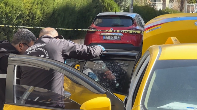 Gaziantep’te bir polis memuru, tartıştığı iki kardeşini silahla yaraladı