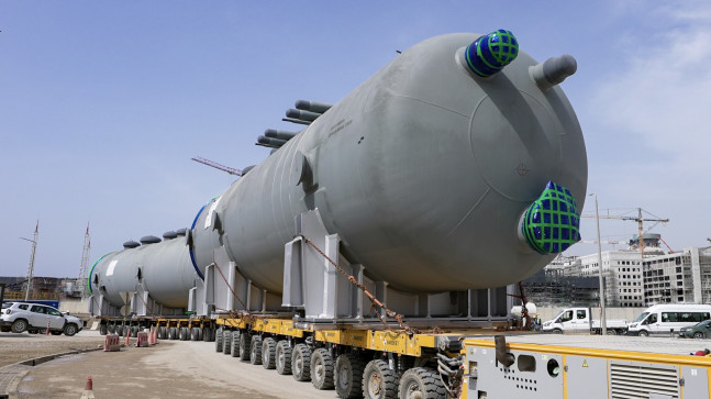 Mersin’de yapımı devam eden Akkuyu NGS’nin 3. güç ünitesine besleme suyu depolama tankı taşındı