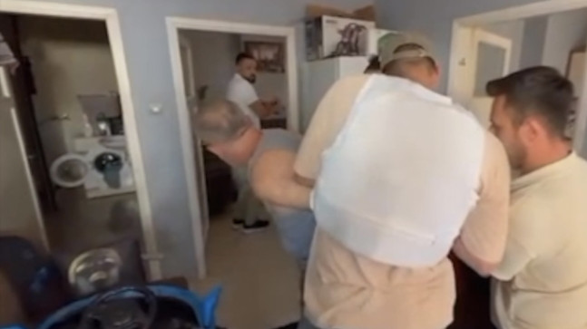 Osmaniye’de 44 yıl 2 ay hapis cezasıyla aranan hükümlü Adana’da operasyonla yakalandı