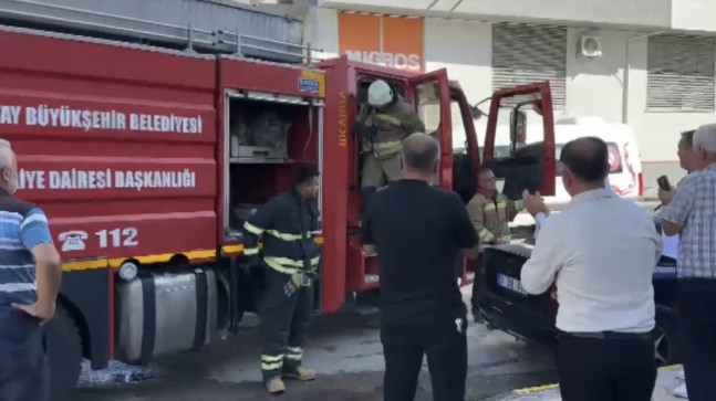 Hatay’da muhtarlardan yangın ihbarına giden itfaiye ekiplerine kutlama