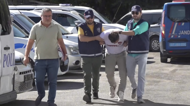 Gaziantep’te ağabeyini bıçaklayarak öldürdüğü iddiasıyla gözaltına alınan şüpheli tutuklandı