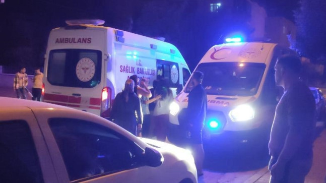 Adana’da evde çıkan yangında 4 kişi dumandan etkilendi