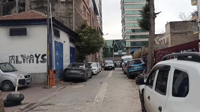 Adana’da sokakta bıçaklanan genç hayatını kaybetti