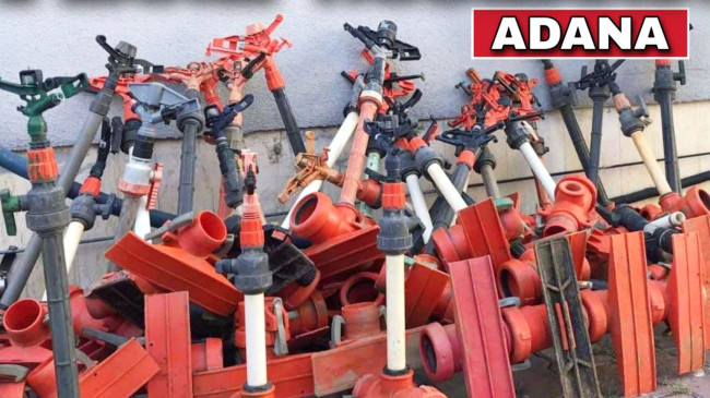 ADANA’DA 42 TARIMSAL SULAMA FİSKİYESİNİ ÇALDIKLARI İDDİASIYLA 2 ZANLI YAKALANDI