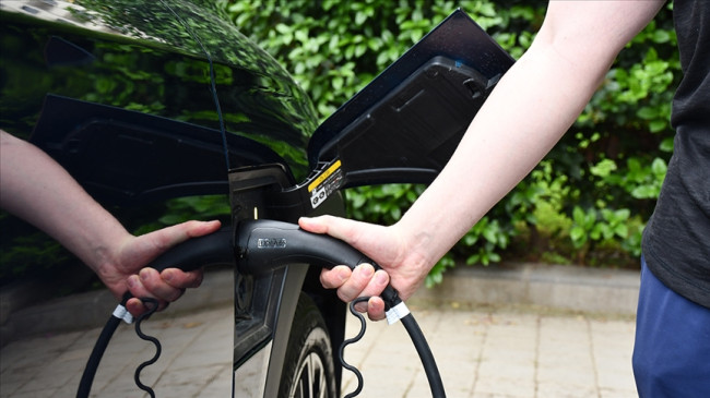 Türkiye’de ilk 4 ayda 20.255 adet elektrikli otomobil satıldı.