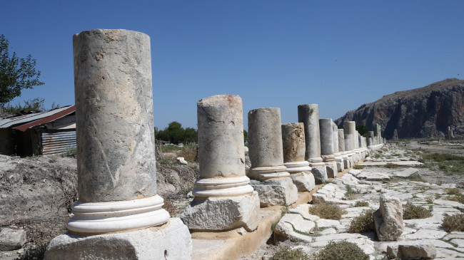 Anavarza Antik Kenti’nde sezon kazıları başladı