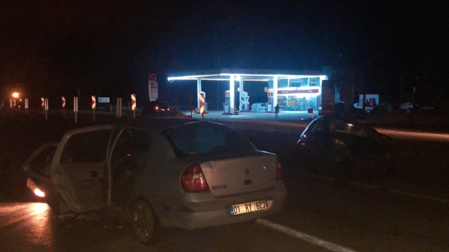 Adana’nın Kozan ilçesinde meydana gelen trafik kazasında 1’i çocuk 6 kişi yaralandı.