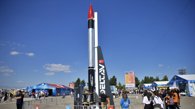 En büyük sonda roketlerinden olan Sors, TEKNOFEST’te sergilendi