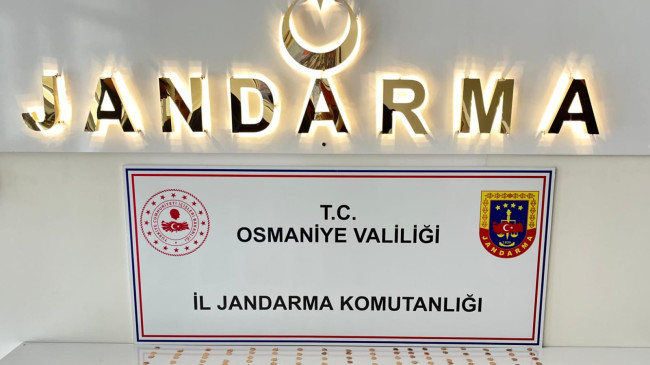Osmaniye’de bir kuyumcuda izinsiz basıldığı tespit edilen 310 çeyrek altın bulundu