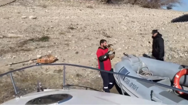 Adana’da içinde bir kişinin bulunduğu araç baraj gölüne düştü