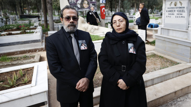 ÖZGECAN ASLAN, ÖLÜMÜNÜN 10. YILINDA MERSİN’DEKİ MEZARI BAŞINDA ANILDI