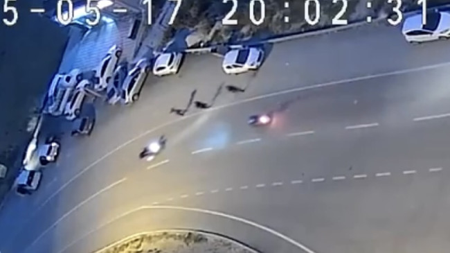 Adana’da mezarlıkta iki araçtan hırsızlık yapan şüpheli tutuklandı