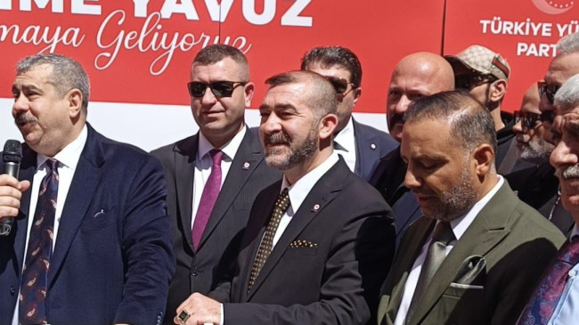 Türkiye Yüzyılı Partisi İstanbul İl Başkanlığı Mehter Eşliğinde Büyük Bir Törenle Açıldı