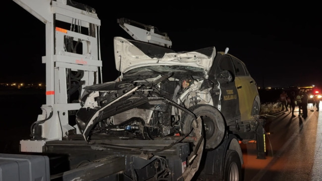 Adana’da 3 otomobilin karıştığı zincirleme trafik kazasında 2 kişi yaralandı