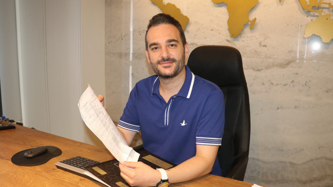 MERSİN’DEN ADANA’YA GİDERKEN YOLDA AĞIZ GARGARASI YAPAN AVUKAT TRAFİK DENETİMİNDE 1,12 PROMİL ALKOLLÜ ÇIKTI!