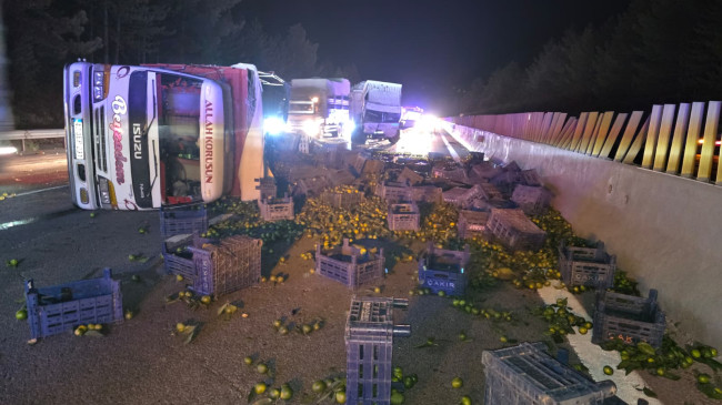 Adana’nın Pozantı ilçesinde 4 aracın karıştığı zincirleme trafik kazasında 1 kişi ağır yaralandı