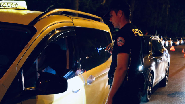 Mersin’de 1 ay içerisinde çeşitli suçlardan aranan 1569 şüpheli yakalandı