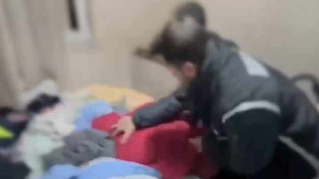 Hatay’da 40 yıl hapis cezasıyla aranan hükümlü giysi dolabında yakalandı