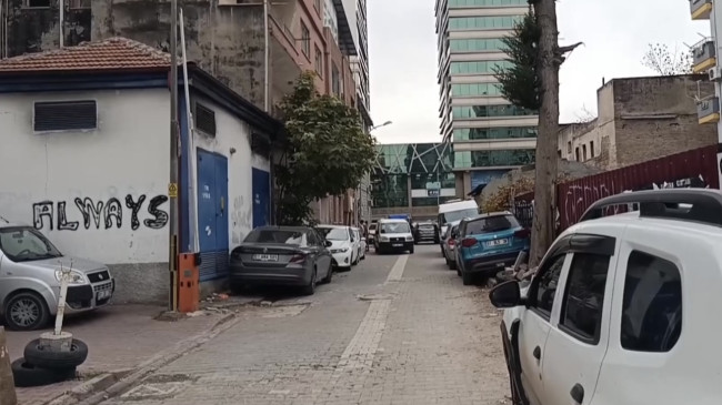 Adana’da sokakta bıçaklanan genç hayatını kaybetti