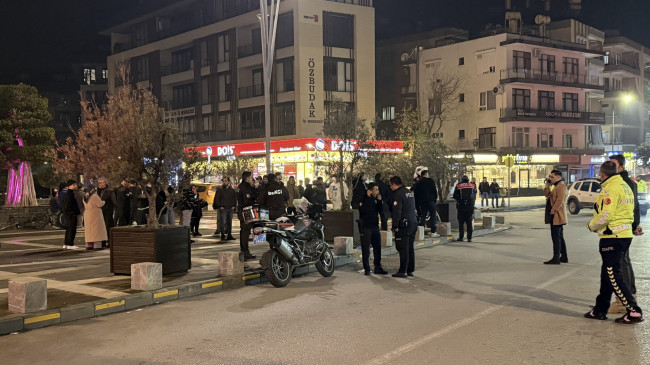 Antalya’nın Alanya ilçesinde iki grup arasında çıkan kavgada 7 kişi yaralandı