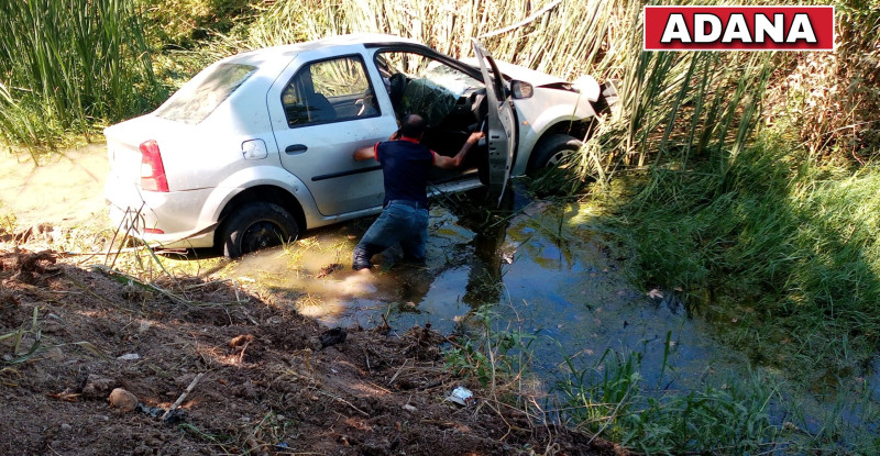 ADANA’DA DEREYE DÜŞEN OTOMOBİLDEKİ 4 KİŞİ YARALANDI