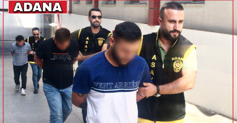 ADANA’DA 6 KİŞİNİN YARALANDIĞI SİLAHLI KAVGANIN 4 ZANLISI TUTUKLANDI…