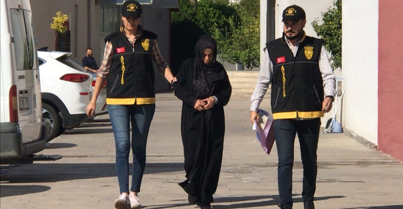 ADANA’DA POŞETTE CESEDİ BULUNAN YENİ DOĞMUŞ BEBEĞİN ANNESİ TUTUKLANDI
