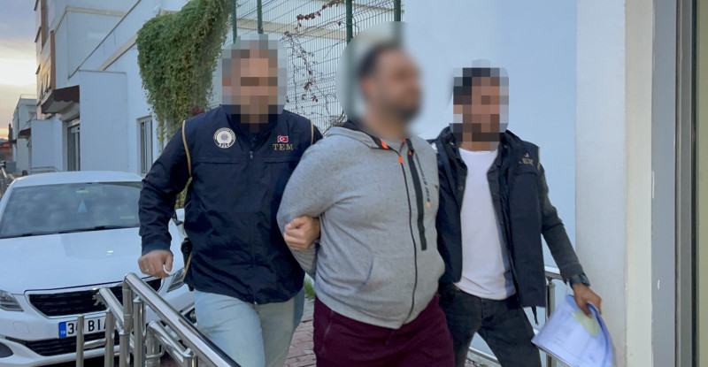 ADANA MERKEZLİ 8 İLDE FETÖ SORUŞTURMASINDA 75 GÖZALTI KARARI