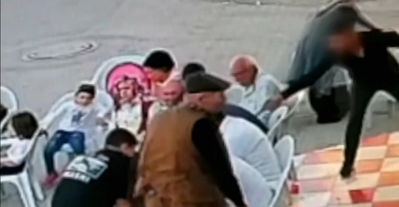 ADANA’DA BİR KİŞİ YAKINININ DÜĞÜNÜNDE BACAĞINDAN VURULARAK YARALANDI