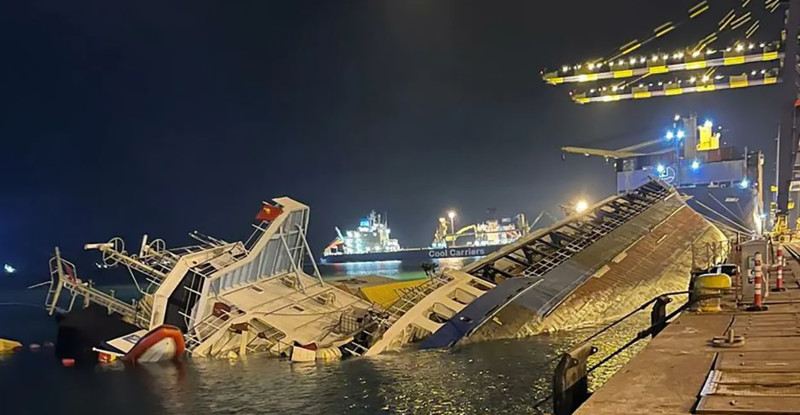 İSKENDERUN’DA SU ALIP BATAN GEMİYİ DENİZDEN ÇIKARMAK İÇİN ÇALIŞMA BAŞLATILDI…