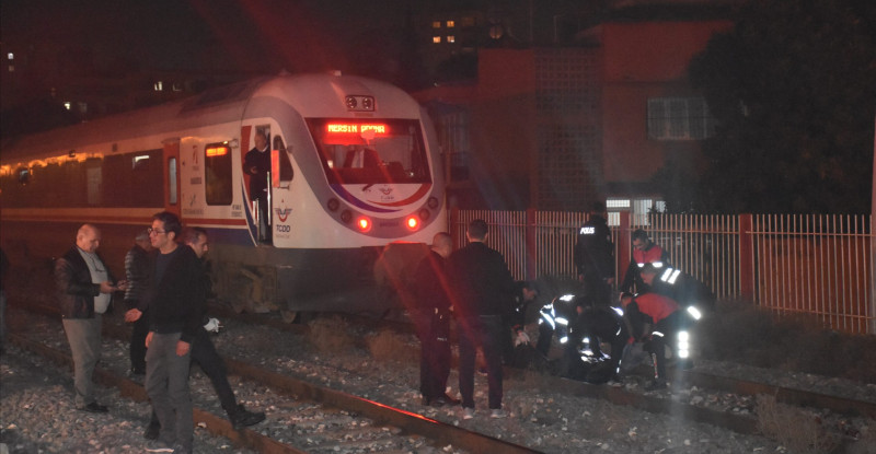 ADANA’DA TRENİN ÇARPTIĞI 24 YAŞINDAKİ GENÇ YAŞAMINI YİTİRDİ
