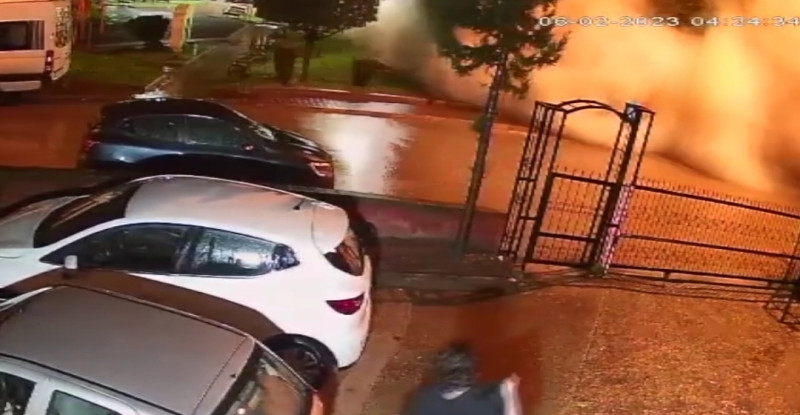 ADANA’DA 16 KATLI APARTMANIN 6 ŞUBAT’TA 7.7 BÜYÜKLÜĞÜNDEKİ İLK DEPREMDE YIKILMASI GÜVENLİK KAMERALARINDA