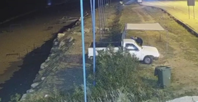 ANTALYA’DA ÇALDIĞI KAMYONETLE MERSİN’DE YAKALANDI