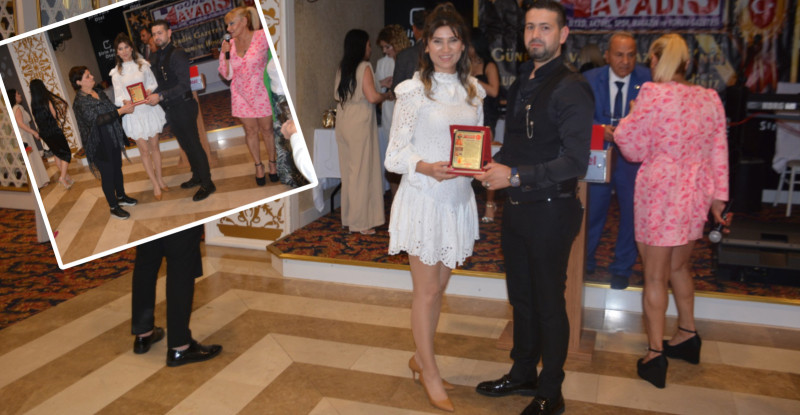 BAŞARILI, ÜNLÜ SİYASETÇİ İŞ KADINI GÜLSÜM ATAŞ’A GAZETENİN GALA GECESİNDEN ONUR ÖDÜLÜ