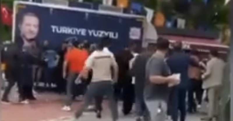 GAZİANTEP’TE SEÇİM ÇALIŞMALARINDA ÇIKAN KAVGADA HAVAYA ATEŞ EDEN MECLİS ÜYESİ GÖZALTINA ALINDI