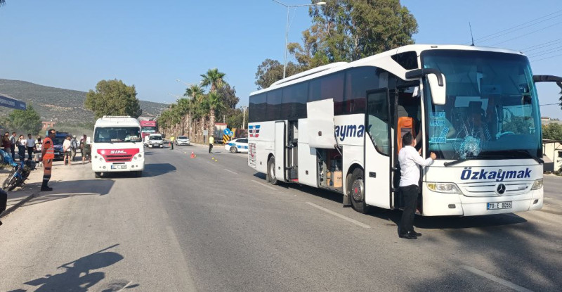 MERSİN’DE YOLCU OTOBÜSÜNÜN ÇARPTIĞI 57 YAŞINDAKİ KADIN HAYATINI KAYBETTİ