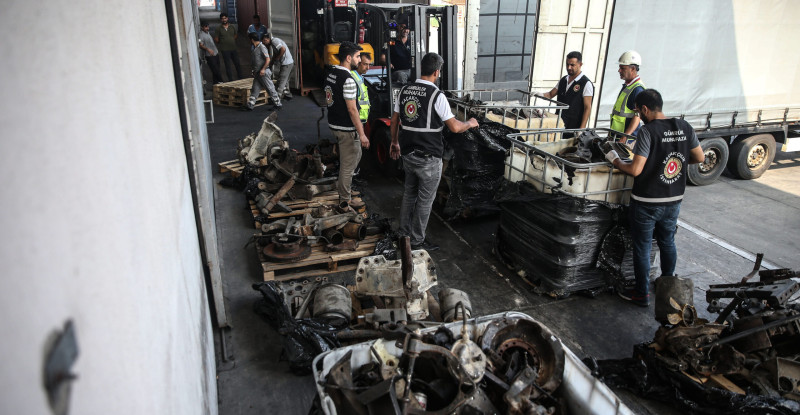 MERSİN’DE 8 MİLYON  DEĞERİNDE KAÇAK MOTOR BLOKLARI VE ŞANZIMAN ELE GEÇİRİLDİ