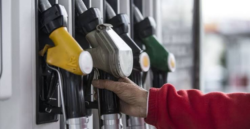 SALI GÜNÜ BENZİNE 2 TL ZAM GELMESİ BEKLENİYOR.