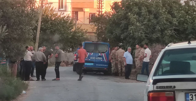HATAY’DA BİR KİŞİ TARTIŞTIĞI KAYINPEDERİNİ POMPALI TÜFEKLE ÖLDÜRDÜ, EŞİNİ DE YARALADI
