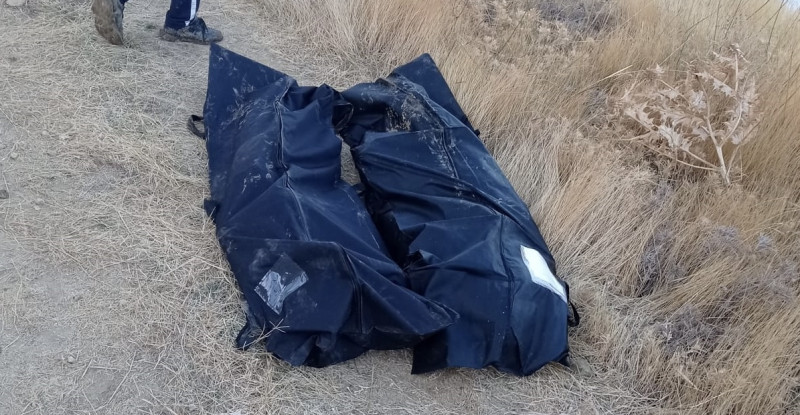 MERSİN’DE SU KUYUSU AÇARKEN GÖÇÜK ALTINDA KALAN 2 KİŞİ HAYATINI KAYBETTİ