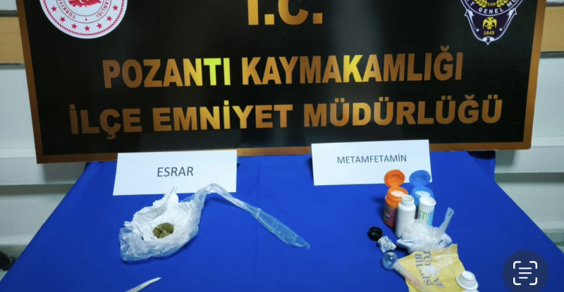 ADANA’DA ARAÇLARINDA UYUŞTURUCU BULUNAN 2 KİŞİ TUTUKLANDI