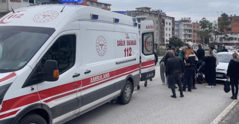 HATAY’DA OTOMOBİLİN ÇARPTIĞI KADIN HAYATINI KAYBETTİ